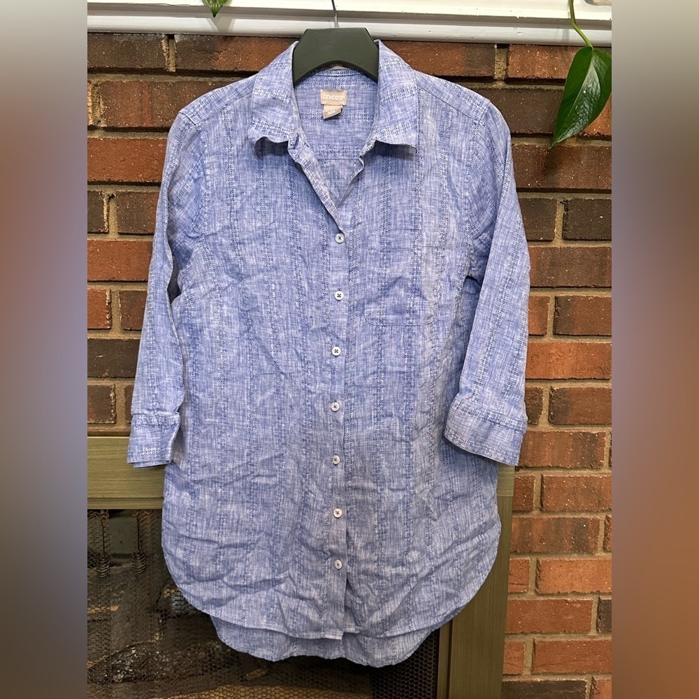 🛍️ Chico’s 100% linen button down shirt excellent new condition.